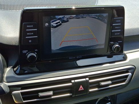 Certified 2023 Kia Seltos LX AWD/4WD image 17