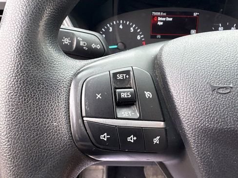 Used 2022 Ford Escape SE image 17