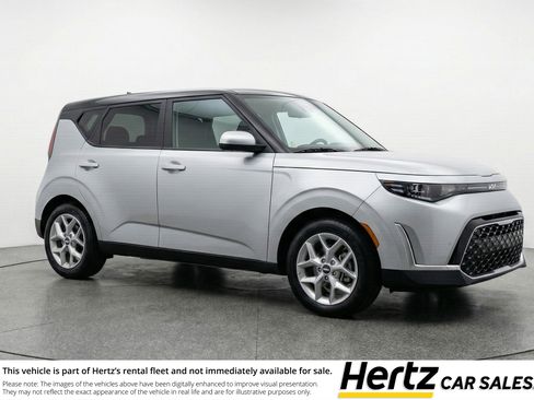 Used 2025 Kia Soul LX w/ LX Technology Package image 1