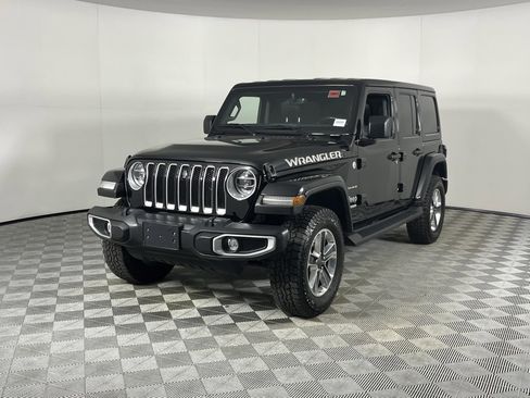 Certified 2021 Jeep Wrangler Unlimited Sahara image 3