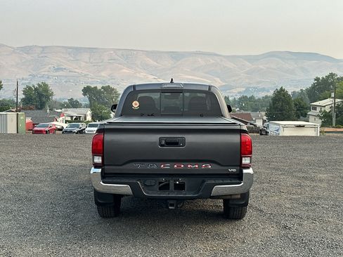 Certified 2022 Toyota Tacoma SR5 RWD image 9