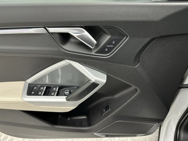 Used 2021 Audi Q3 2.0T Premium Plus w/ Premium Plus Package AWD/4WD image 13