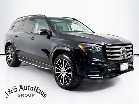 Used 2024 Mercedes-Benz GLS 580 4MATIC w/ Night Package image 1