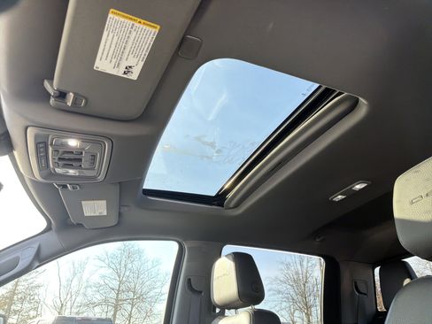 Used 2021 GMC Sierra 1500 Denali w/ Denali Ultimate Package image 27