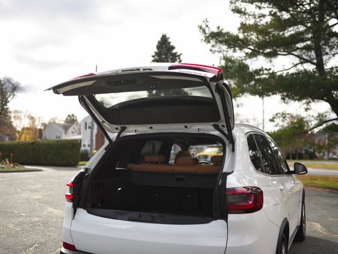 Used 2021 BMW X5 xDrive45e w/ Premium Package 3 image 15