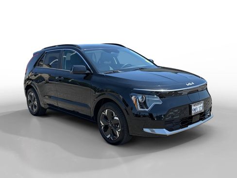 Used 2024 Kia Niro Wind FWD image 7