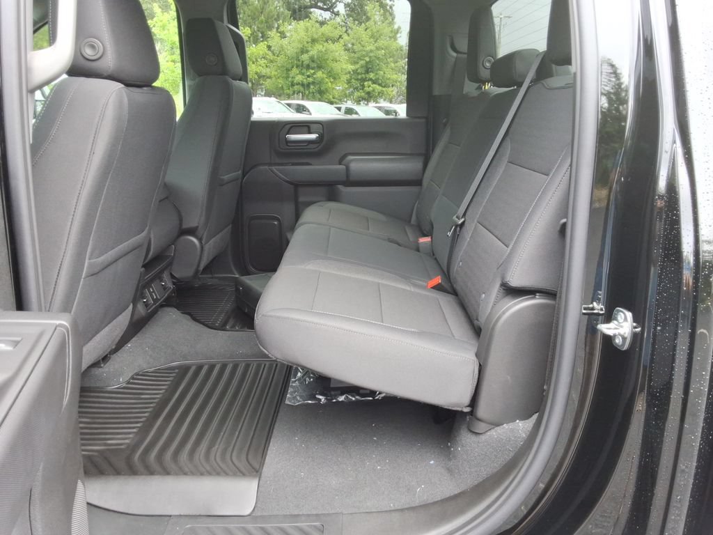 New 2026 Chevrolet Silverado 2500 Custom w/ Custom Value Package AWD/4WD image 16