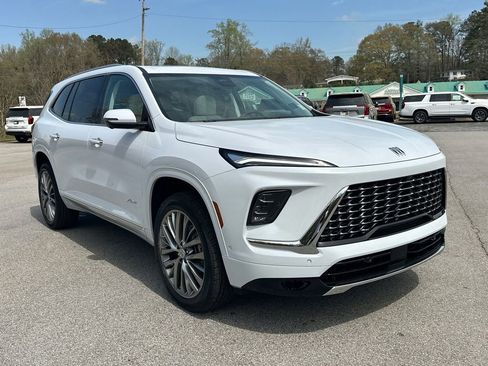 New 2026 Buick Enclave Avenir w/ Super Cruise Package image 4