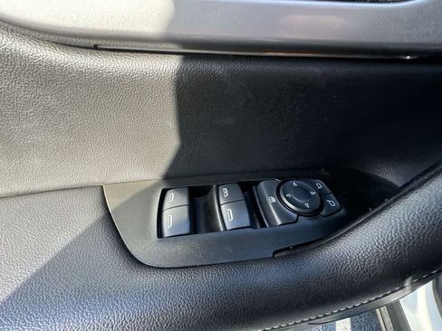 Used 2023 Chevrolet Blazer LT image 13