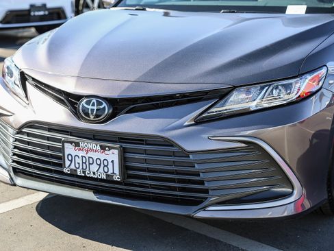 Used 2023 Toyota Camry LE image 18