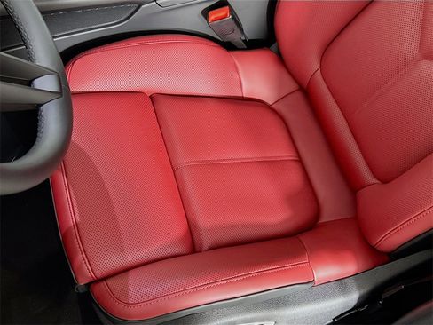 New 2026 Porsche Macan S image 22