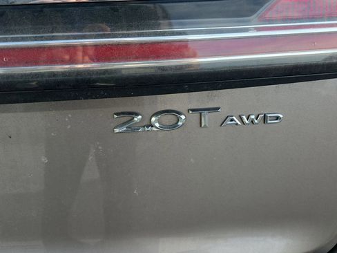 Used 2020 Lincoln Nautilus Reserve image 20