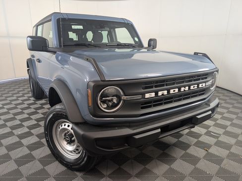 New 2025 Ford Bronco 4-Door image 1