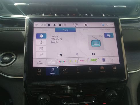 Used 2022 Jeep Grand Cherokee Limited 4xe image 26