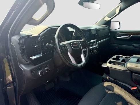 Used 2023 GMC Sierra 1500 SLE AWD/4WD image 9