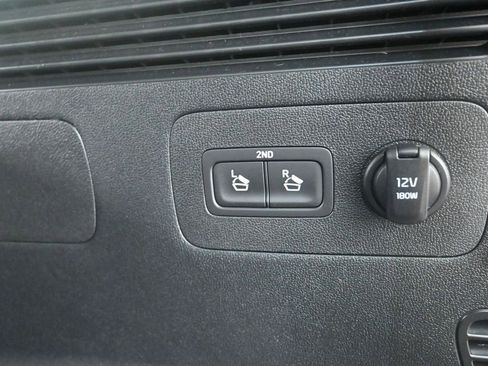 Used 2025 Kia Sorento S w/ Panoramic Sunroof Package FWD image 37