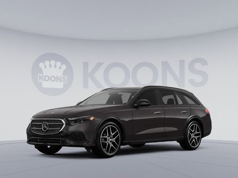 New 2026 Mercedes-Benz E 450 4MATIC Sedan image 1