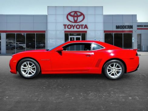 Used 2014 Chevrolet Camaro LT RWD image 3