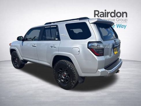 Used 2021 Toyota 4Runner TRD Off-Road Premium w/ Moonroof Package AWD/4WD image 5