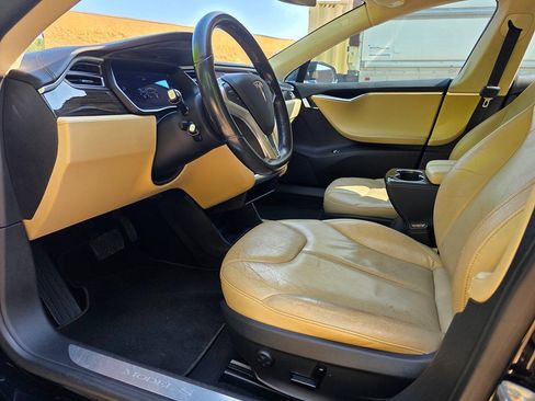 Used 2014 Tesla Model S P85 RWD image 11