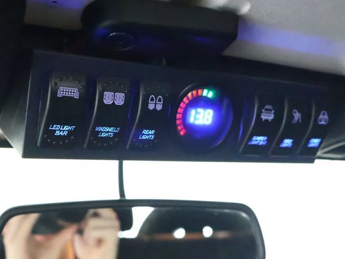 Used 2016 Jeep Wrangler Unlimited Sahara w/ Connectivity Group AWD/4WD image 43