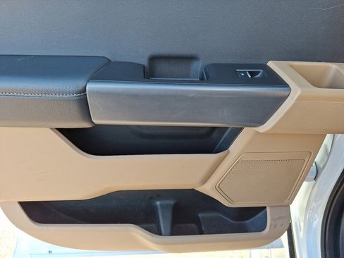 Used 2024 Ford F250 XLT image 19