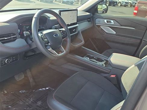 Certified 2026 Ford Explorer ST AWD/4WD image 3