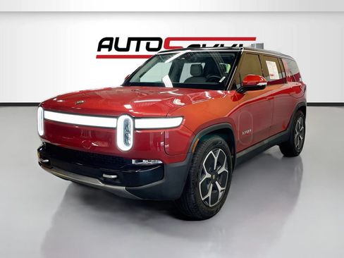 Used 2024 Rivian R1S Adventure AWD/4WD image 3
