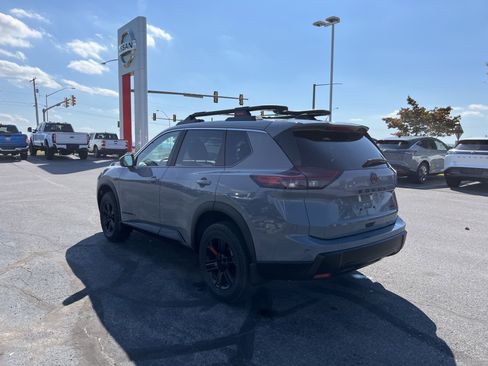 New 2026 Nissan Rogue SV image 7