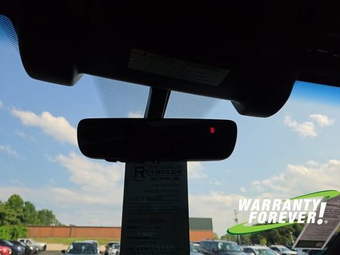 Used 2022 Subaru Outback Wilderness w/ Wilderness Package AWD/4WD image 12