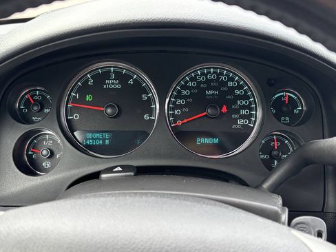 Used 2013 Chevrolet Tahoe LT w/ Luxury Package AWD/4WD image 28