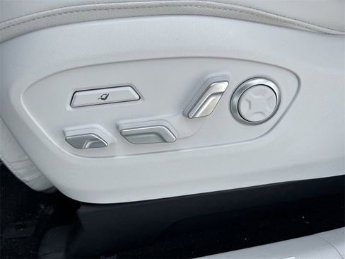 New 2026 Hyundai Ioniq 9 Limited image 24