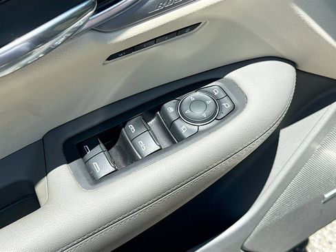 Used 2024 Cadillac XT6 Premium Luxury w/ LPO, Floor Liner Package AWD/4WD image 19