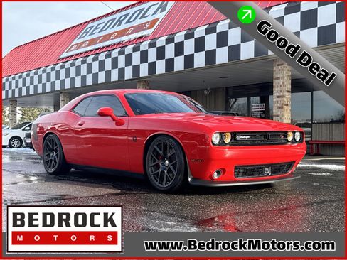 Used 2016 Dodge Challenger R/T Scat Pack image 1