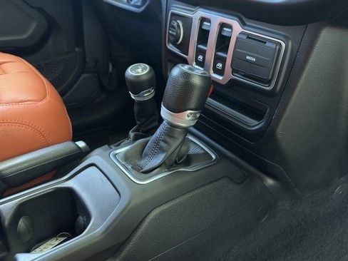 New 2023 Jeep Wrangler Sport S image 28