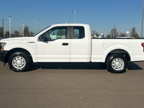 Used 2017 Ford F150 XL w/ Equipment Group 101A Mid image 7