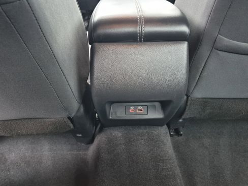 Used 2025 Nissan Altima 2.5 SV image 17