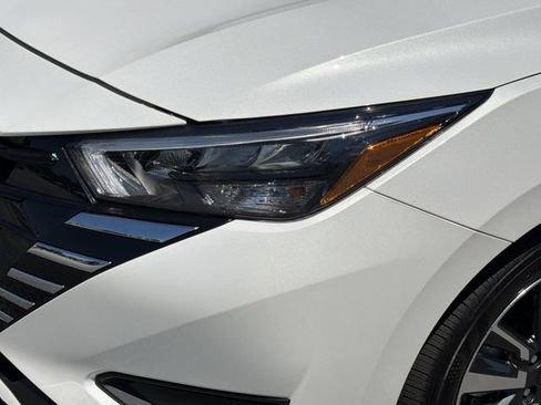 Certified 2025 Nissan Versa SV w/ Trunk Package FWD image 11
