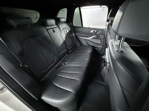 Used 2021 BMW X5 M50i w/ Executive Package image 24