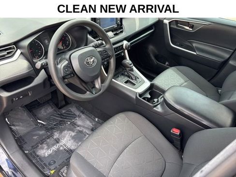 Used 2021 Toyota RAV4 XLE image 11