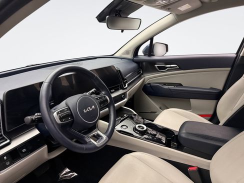 Used 2023 Kia Sportage EX image 10