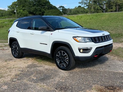 Used 2019 Jeep Compass Trailhawk AWD/4WD image 7