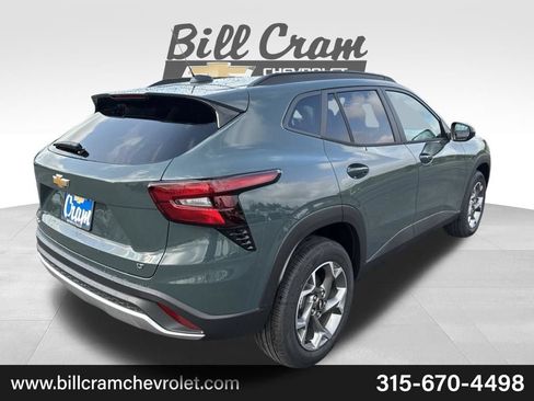 New 2026 Chevrolet Trax LT w/ LT Convenience Package FWD image 33