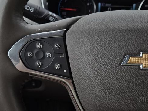 Used 2018 Chevrolet Traverse Premier w/ Driver Confidence II Package FWD image 29