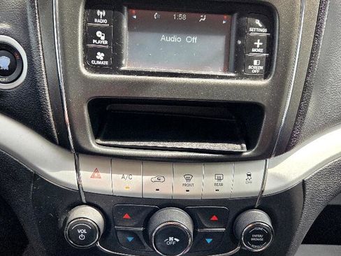 Used 2016 Dodge Journey SE image 24