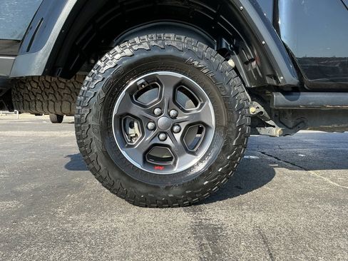 Used 2022 Jeep Gladiator Rubicon w/ Cold Weather Group image 21