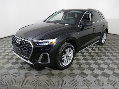 Used 2023 Audi Q5 2.0T Premium w/ Convenience Package AWD/4WD image 7