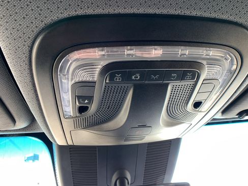 Used 2024 Mercedes-Benz Sprinter 2500 image 13