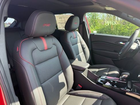 New 2026 Chevrolet Trax RS w/ Sunroof Package image 21