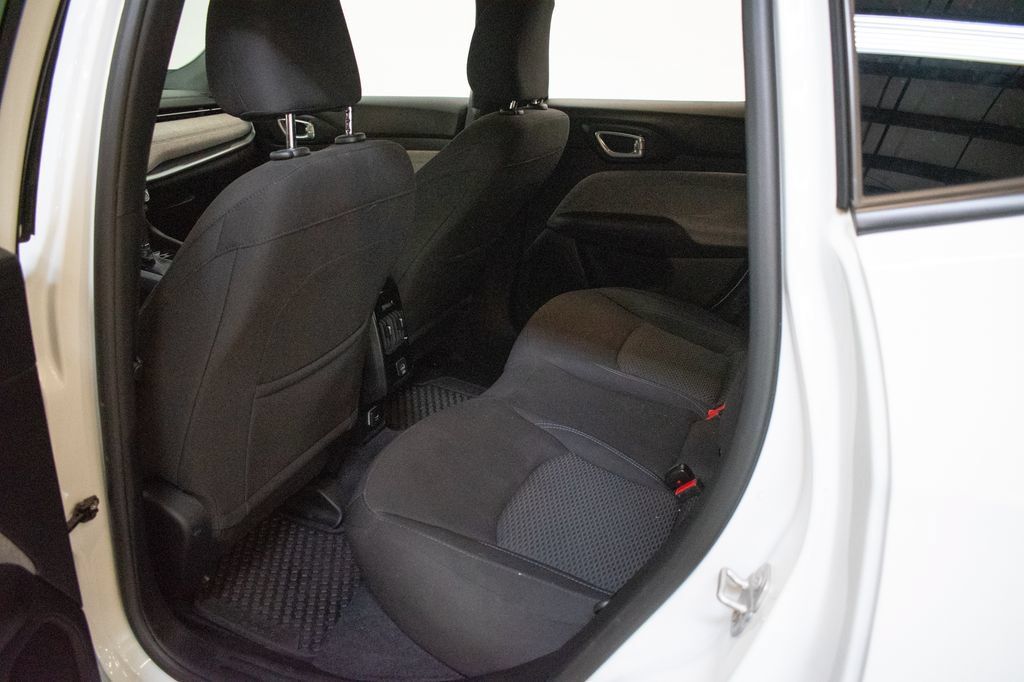 Used 2025 Jeep Compass Sport AWD/4WD image 21